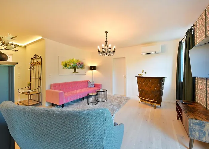 Residenz Styrian Toskana Splendid 招待所 4*